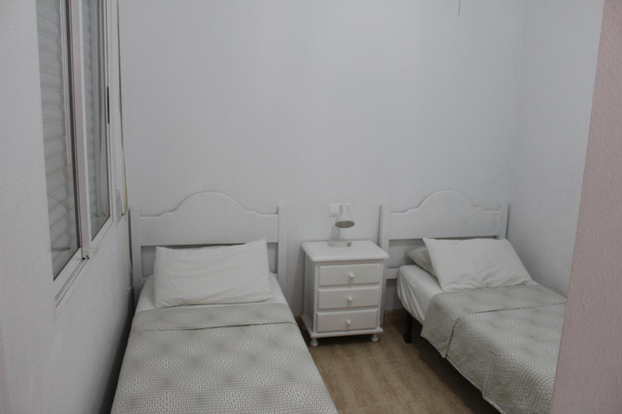 Bungalow With 2 Bedrooms And Roof Terrace In The Center Of La Zenia. Free Wifi. Orihuela Exterior foto