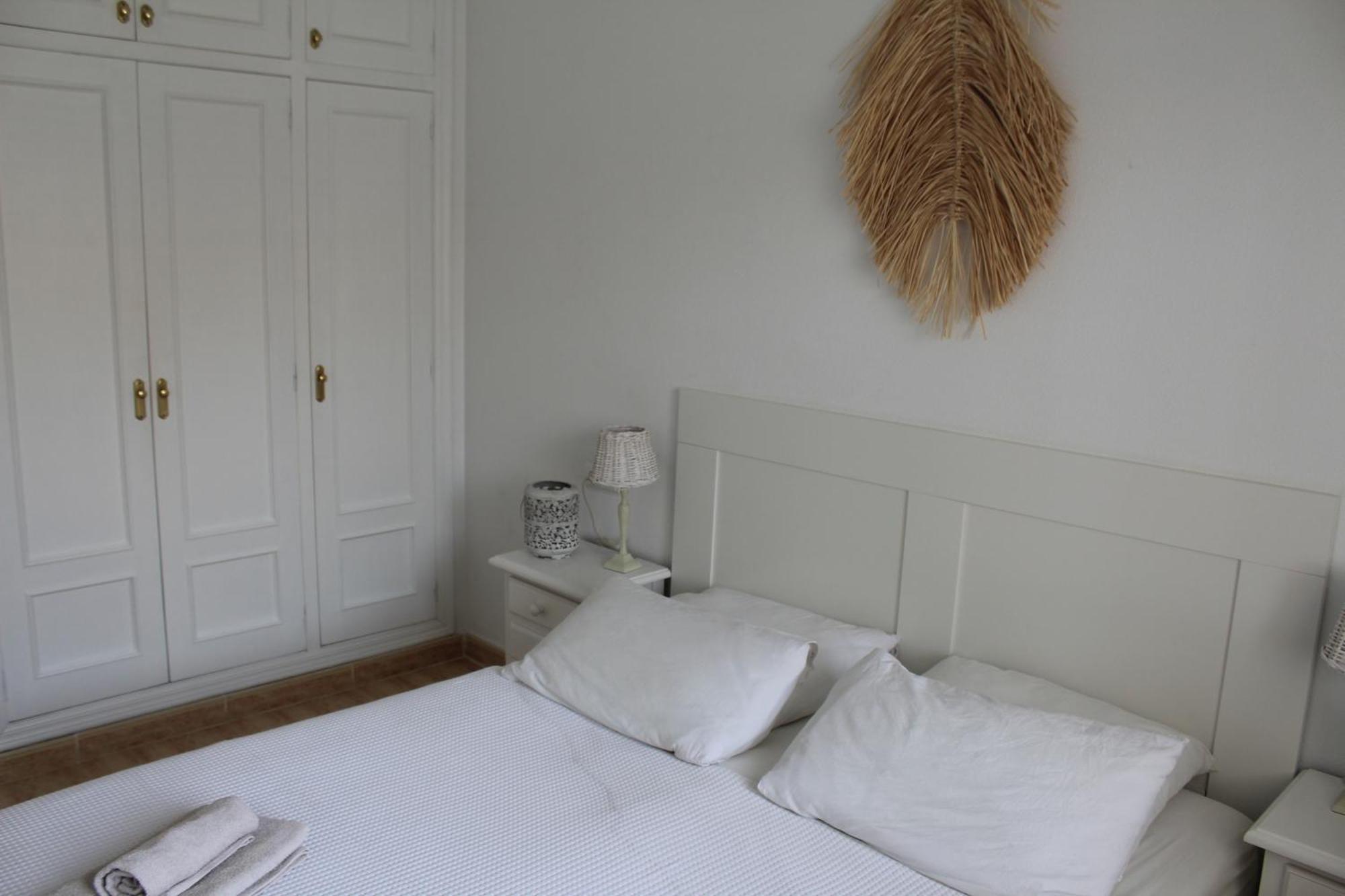 Bungalow With 2 Bedrooms And Roof Terrace In The Center Of La Zenia. Free Wifi. Orihuela Exterior foto